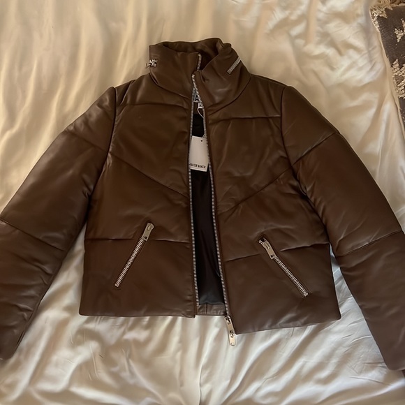 Walter Baker Edwina Puffer Jacket in Terracotta Brand New with tags NWT - Picture 2 of 4